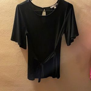 Fancy black top
